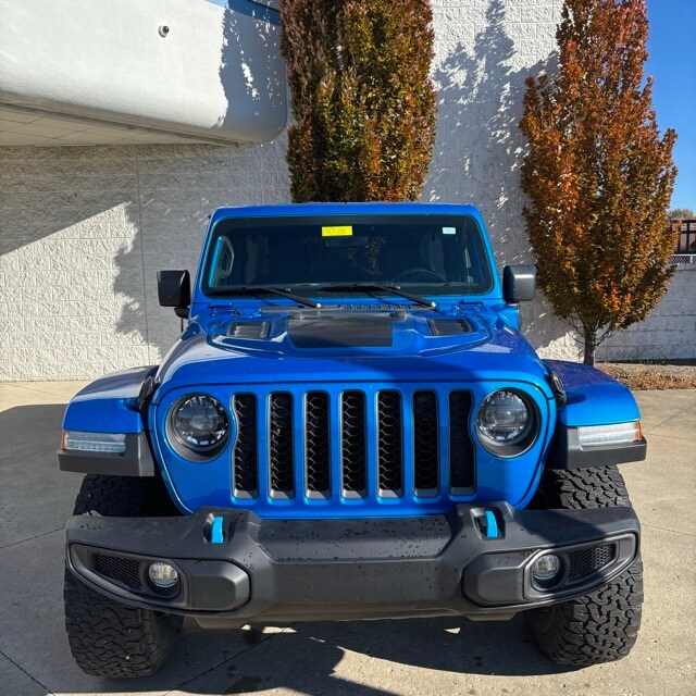 2023 Jeep Wrangler Rubicon 4xe photo 2