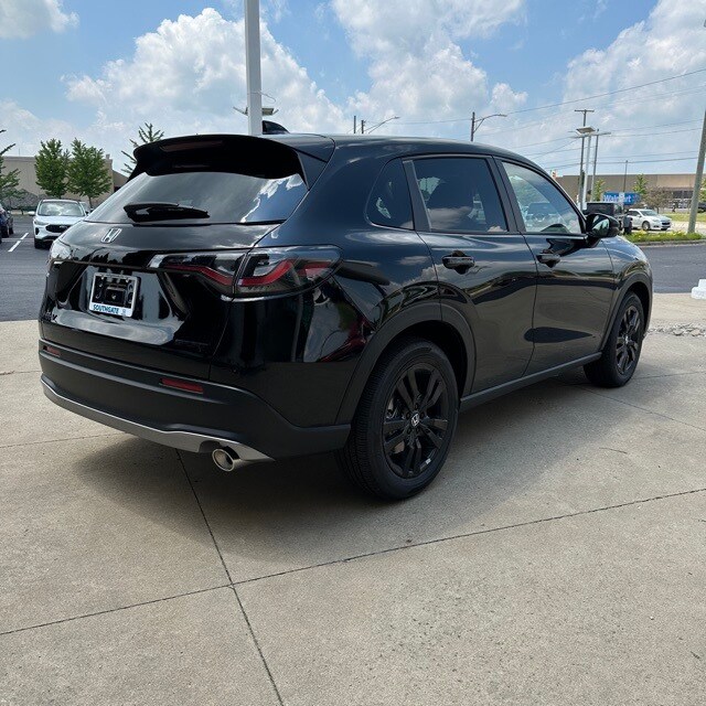 2026 Honda HR-V Sport photo 3