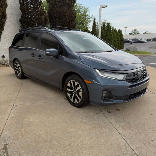 2025 Honda Odyssey EX-L - Photo 7