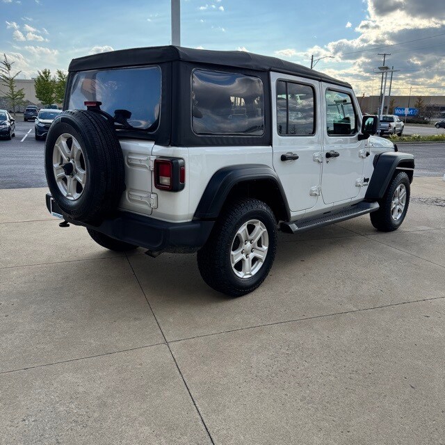 2022 Jeep Wrangler Unlimited Sport S photo 3