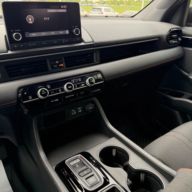 2025 Honda Pilot Sport - Photo 24