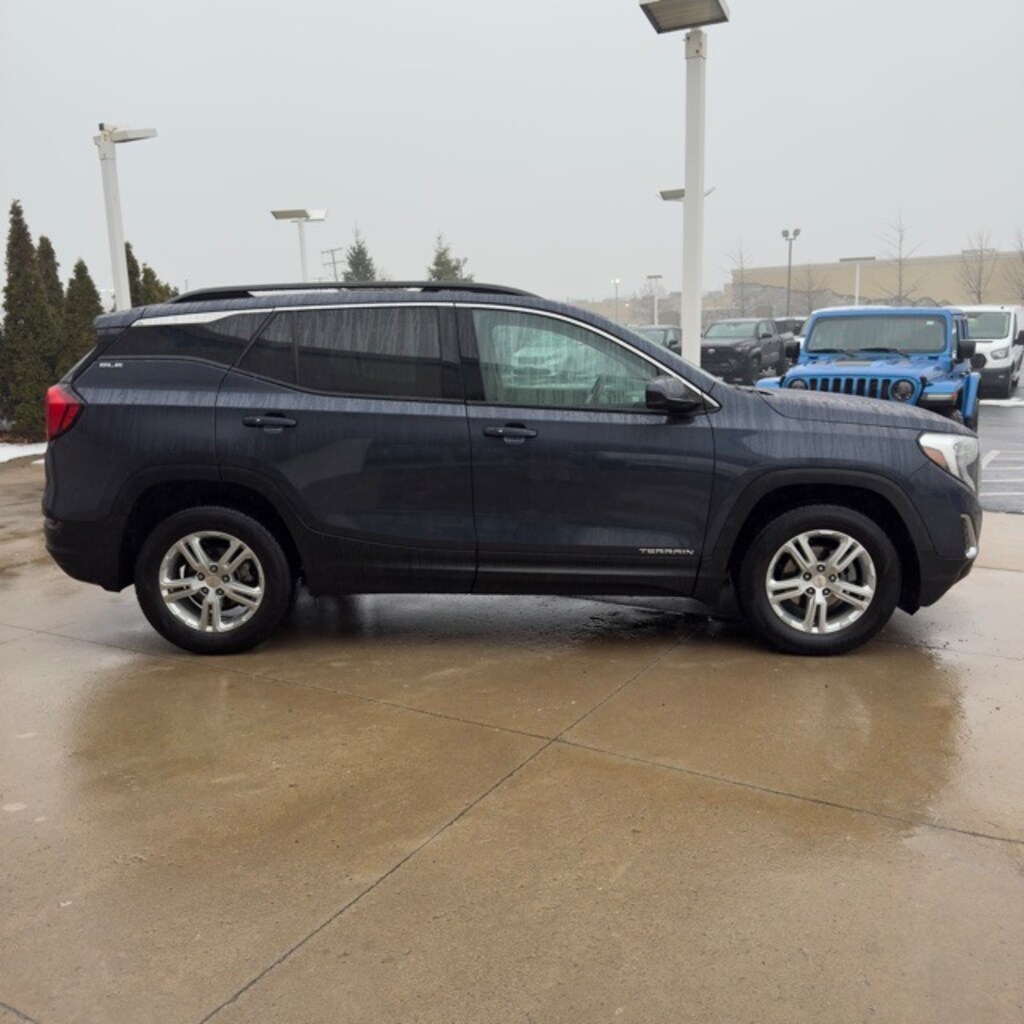 Used 2019 GMC Terrain SLE SUV