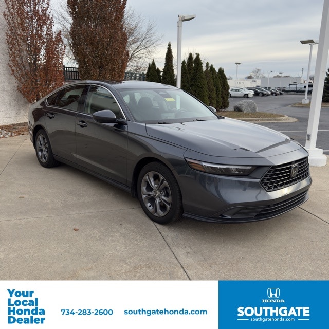 2023 Honda Accord EX's photo