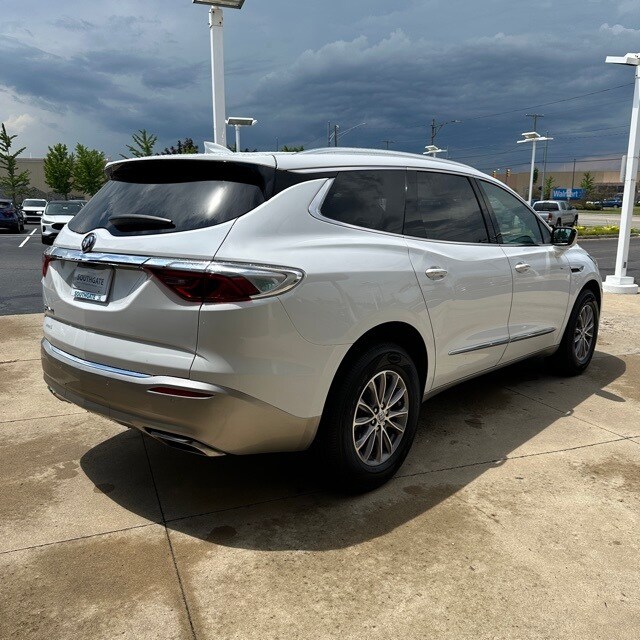 2024 Buick Enclave Premium photo 3