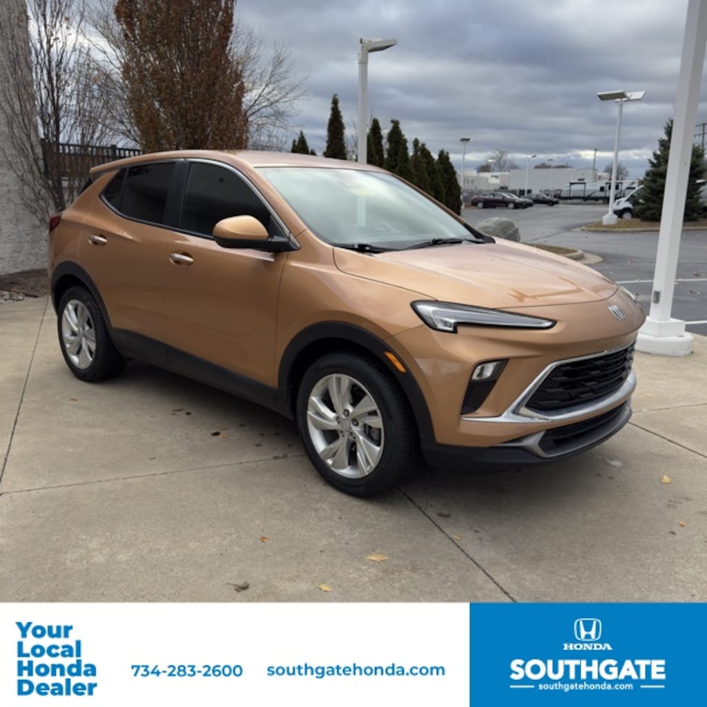 Used 2024 Buick Encore GX Preferred SUV