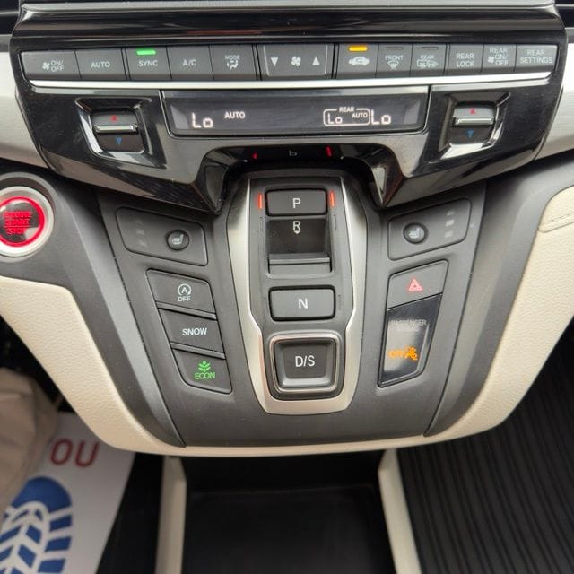 2025 Honda Odyssey EX-L - Photo 23