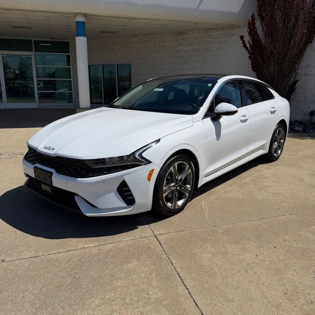 2023 Kia Optima EX FWD's photo
