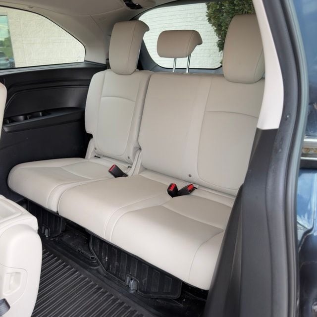 2025 Honda Odyssey EX-L - Photo 12