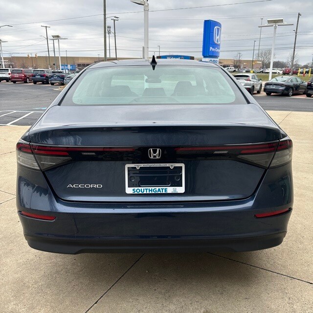 2025 Honda Accord SE photo 3