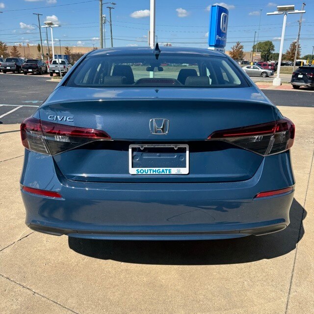 2026 Honda Civic LX photo 4