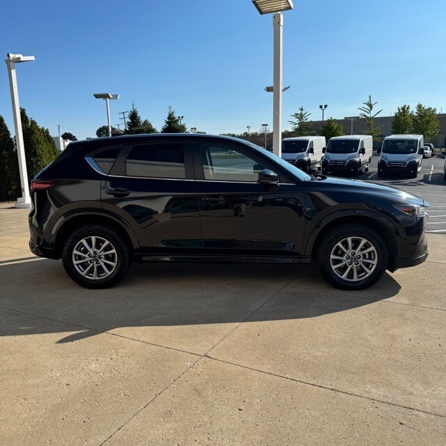 2024 Mazda CX-5 2.5 Select photo 2