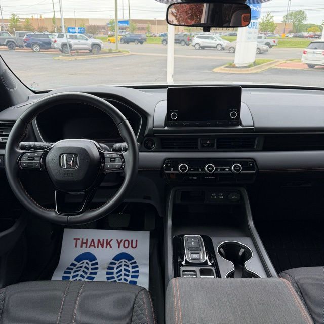 2025 Honda Pilot Sport - Photo 16