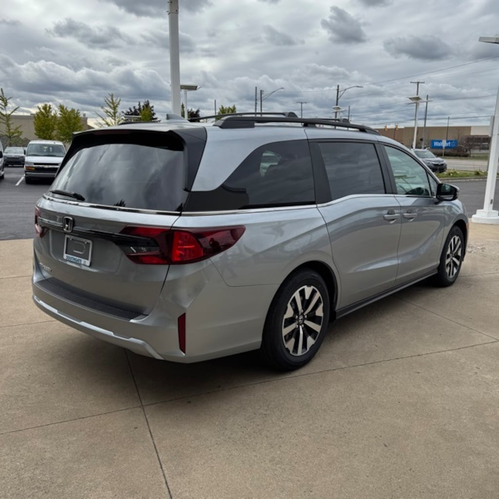 New 2026 Honda Odyssey EX-L Van Passenger