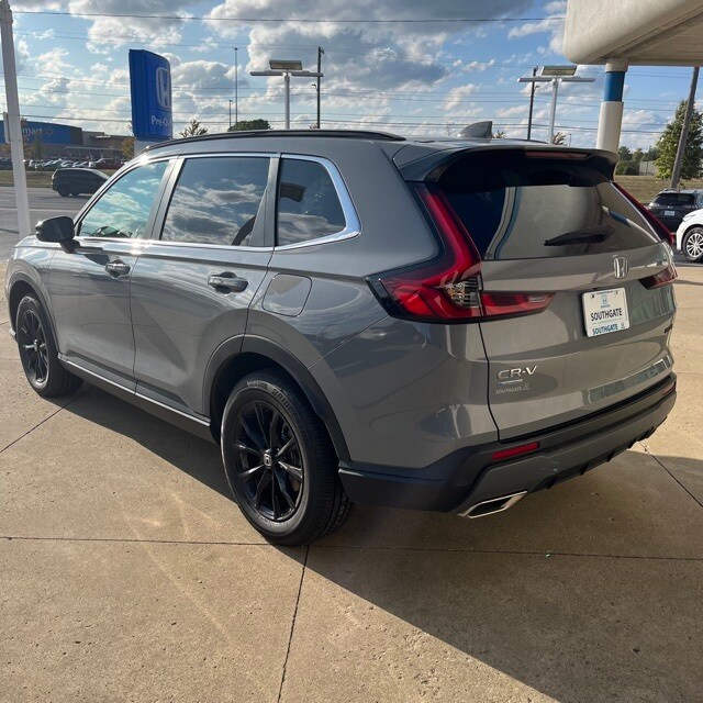 2023 Honda CR-V Hybrid Sport photo 4