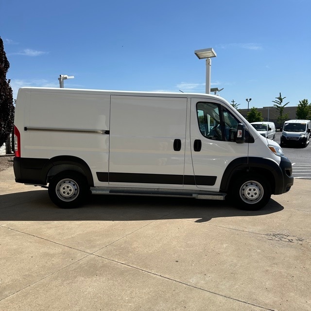Used 2023 RAM ProMaster Cargo Van Base with VIN 3C6LRVVGXPE579755 for sale in Southgate, MI