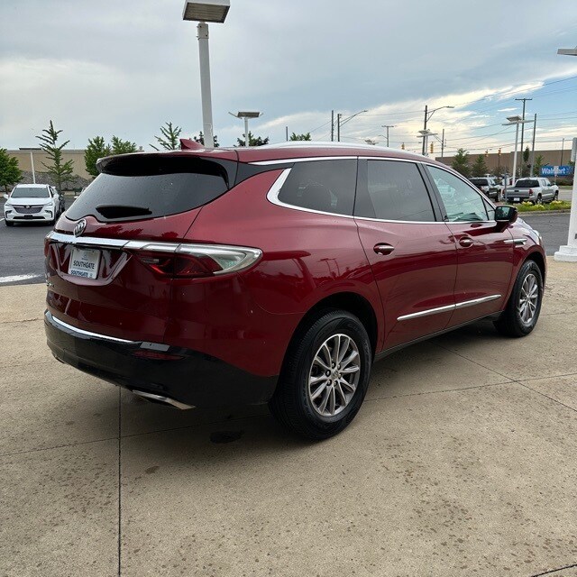2024 Buick Enclave Premium photo 3