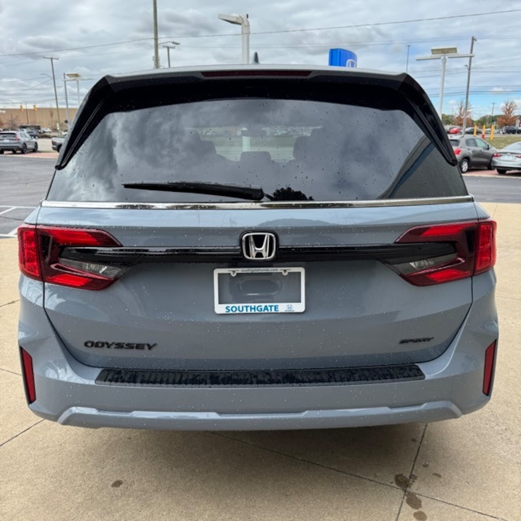 New 2026 Honda Odyssey Sport-L Van Passenger