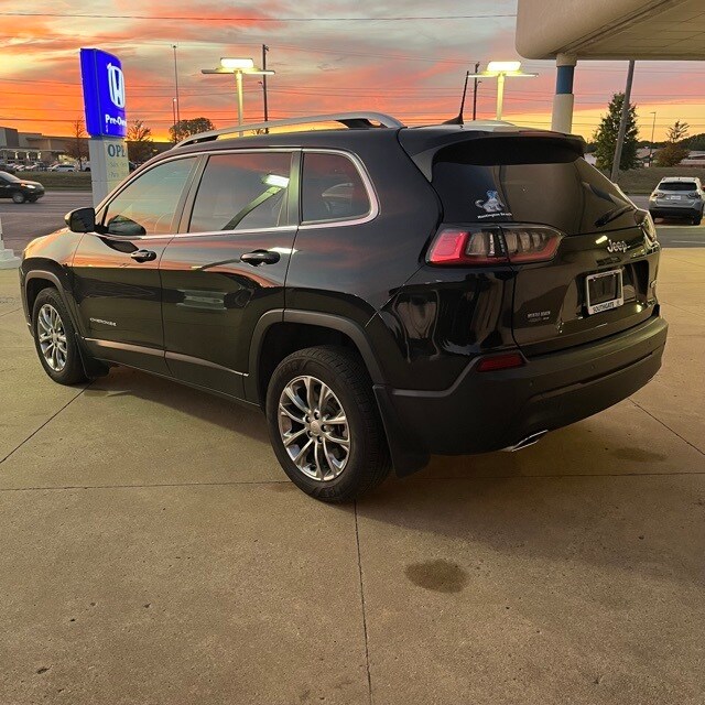 2021 Jeep Cherokee Latitude Lux photo 4