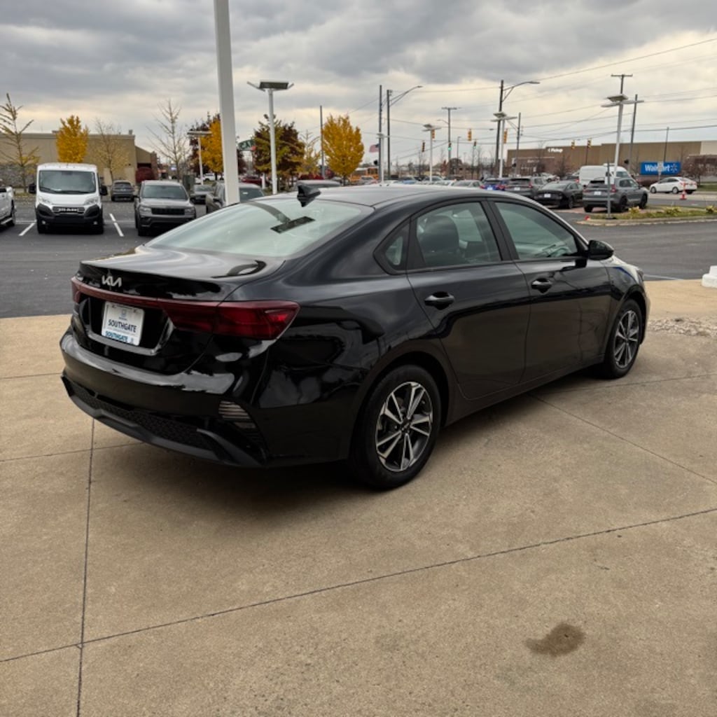 Used 2024 Kia Forte LXS Sedan