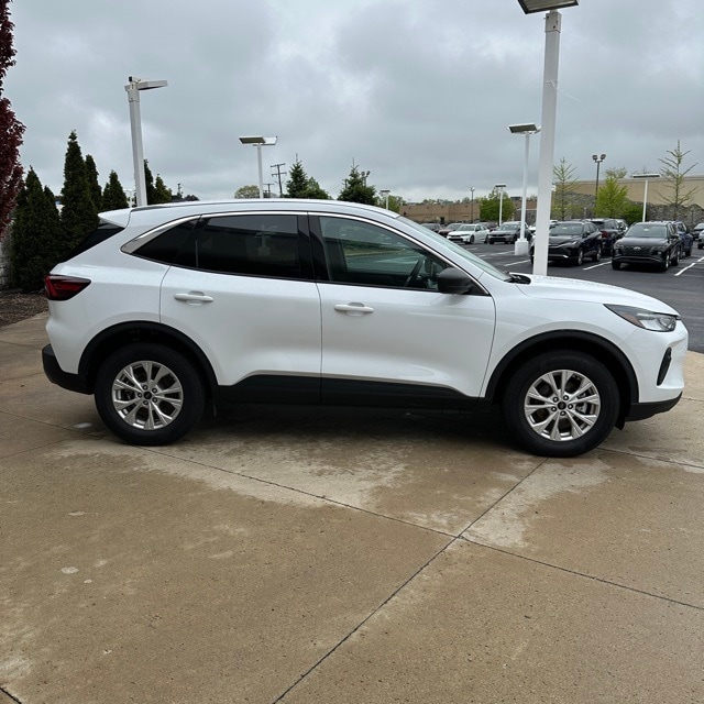 Used 2024 Ford Escape Active with VIN 1FMCU9GN4RUA25654 for sale in Southgate, MI