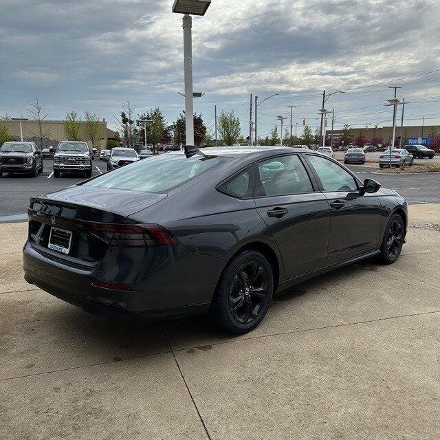 2025 Honda Accord SE photo 3