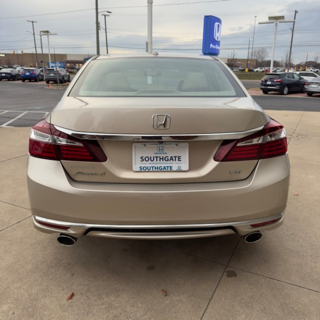 Used 2017 Honda Accord EX-L Sedan