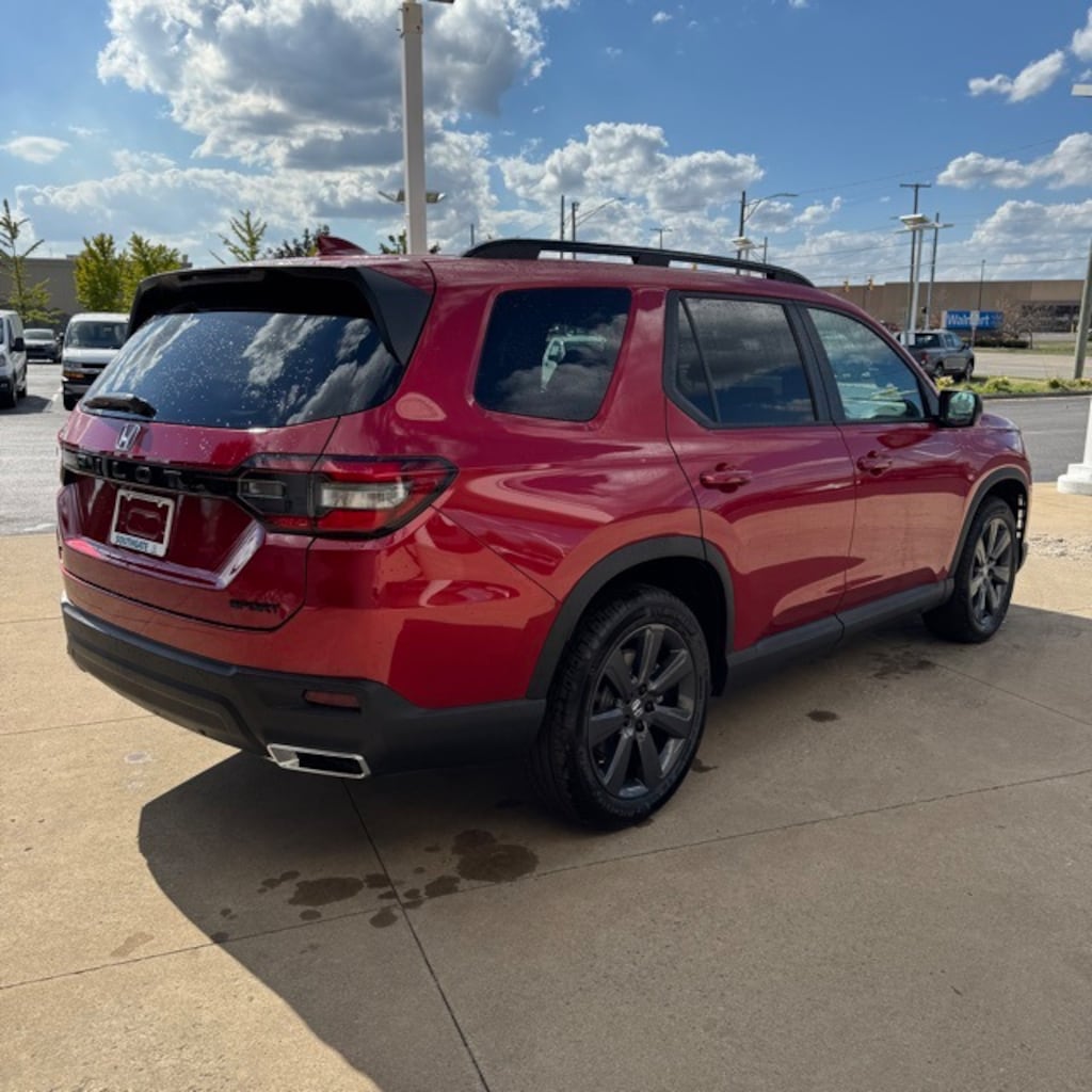 New 2025 Honda Pilot Sport SUV