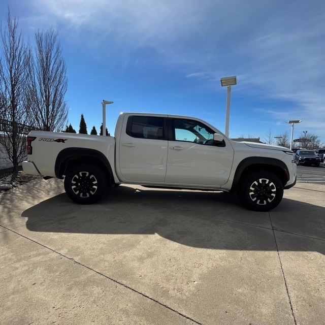 2024 Nissan Frontier PRO-4X - Photo 3