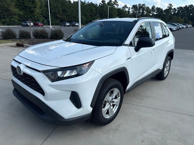 2020 Toyota RAV4 Hybrid LE photo 3