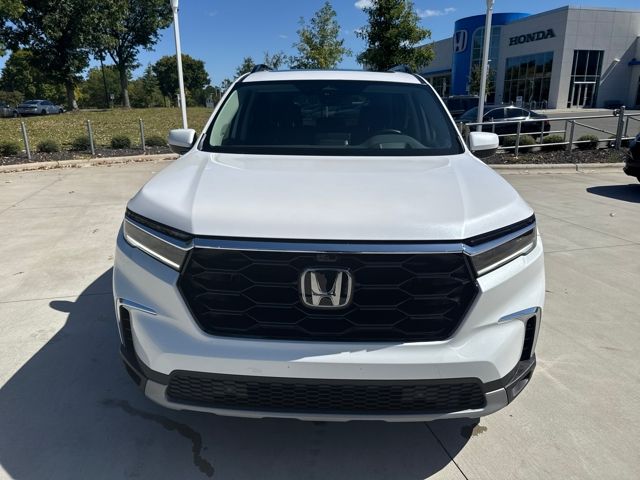 2024 Honda Pilot Elite photo 2