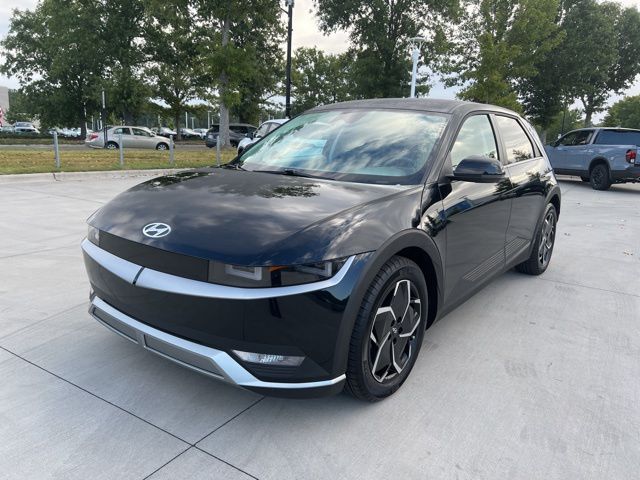 2024 Hyundai Ioniq 5 SE photo 3