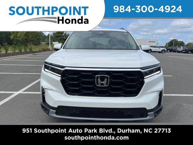 2025 Honda Pilot Touring photo 2