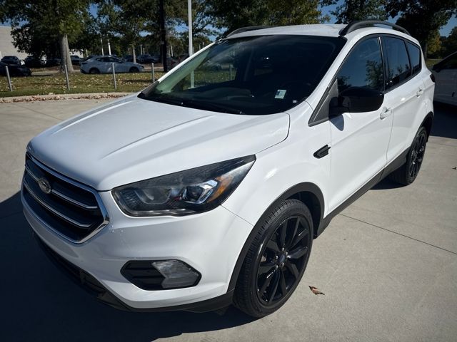 2019 Ford Escape SE photo 2