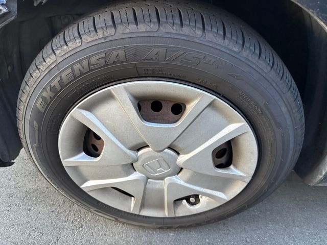 2012 Honda Fit Base photo 2
