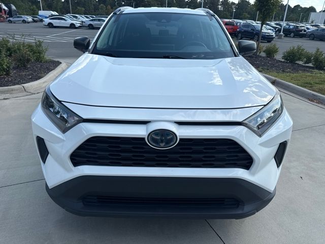 2020 Toyota RAV4 Hybrid LE photo 2