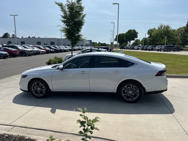 2025 Honda Accord Hybrid EX-L photo 4
