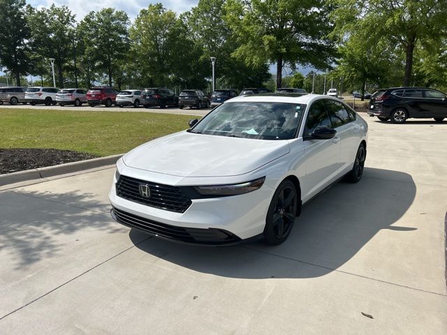 2025 Honda Accord Hybrid Sport-L photo 3