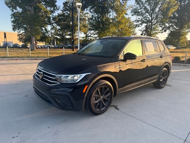 2024 Volkswagen Tiguan SE Wolfsburg Edition photo 2