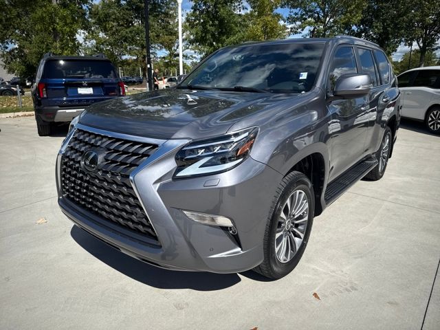 2022 Lexus GX 460 Luxury photo 3