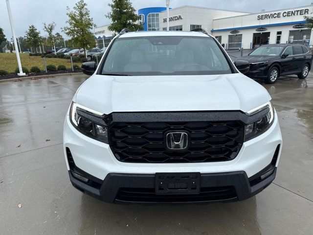 2022 Honda Passport Elite photo 2