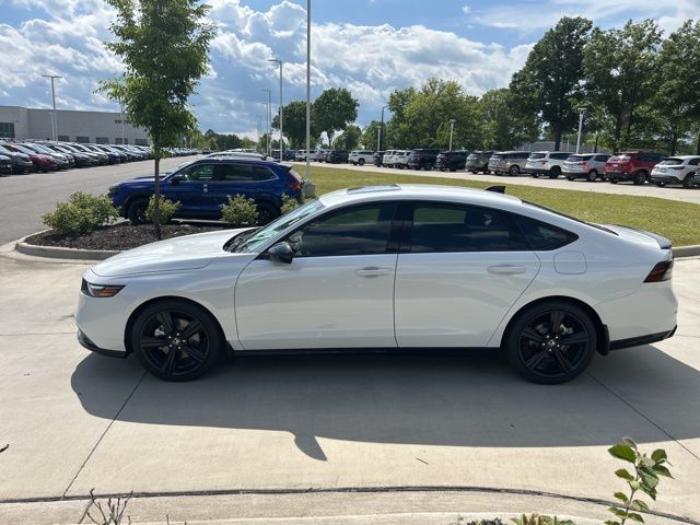 2025 Honda Accord Hybrid Sport-L photo 4