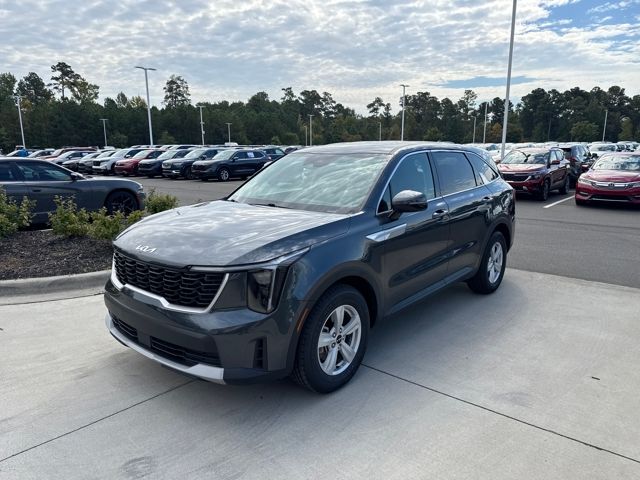2024 Kia Sorento LX photo 3