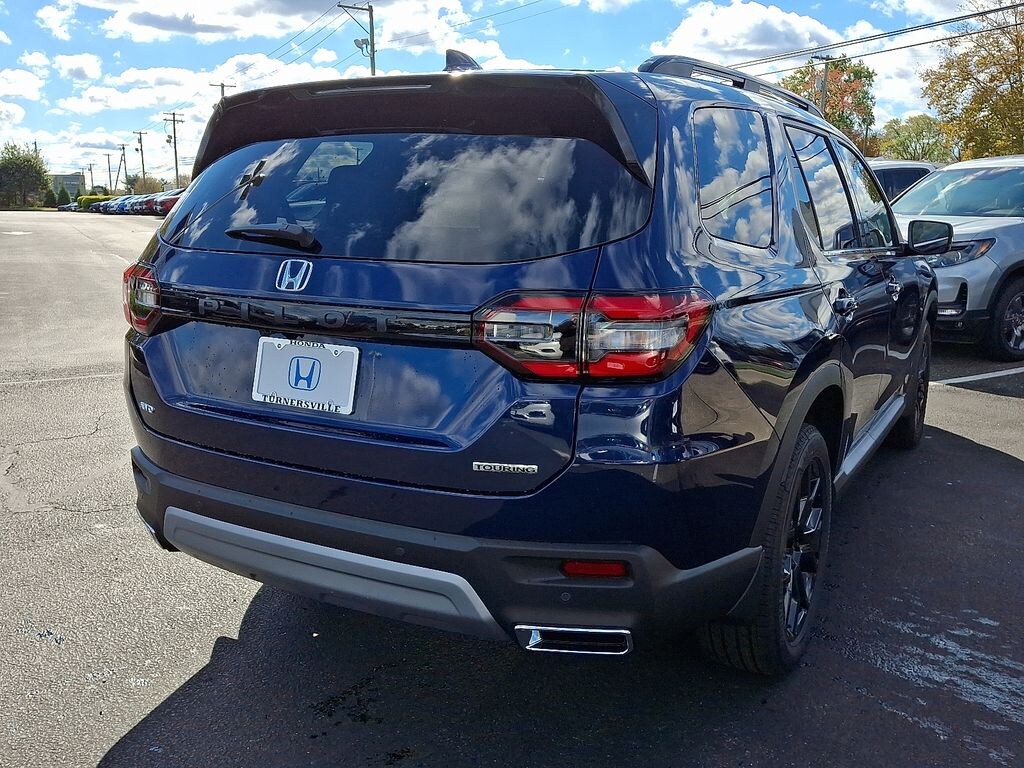 New 2025 Honda Pilot Touring SUV