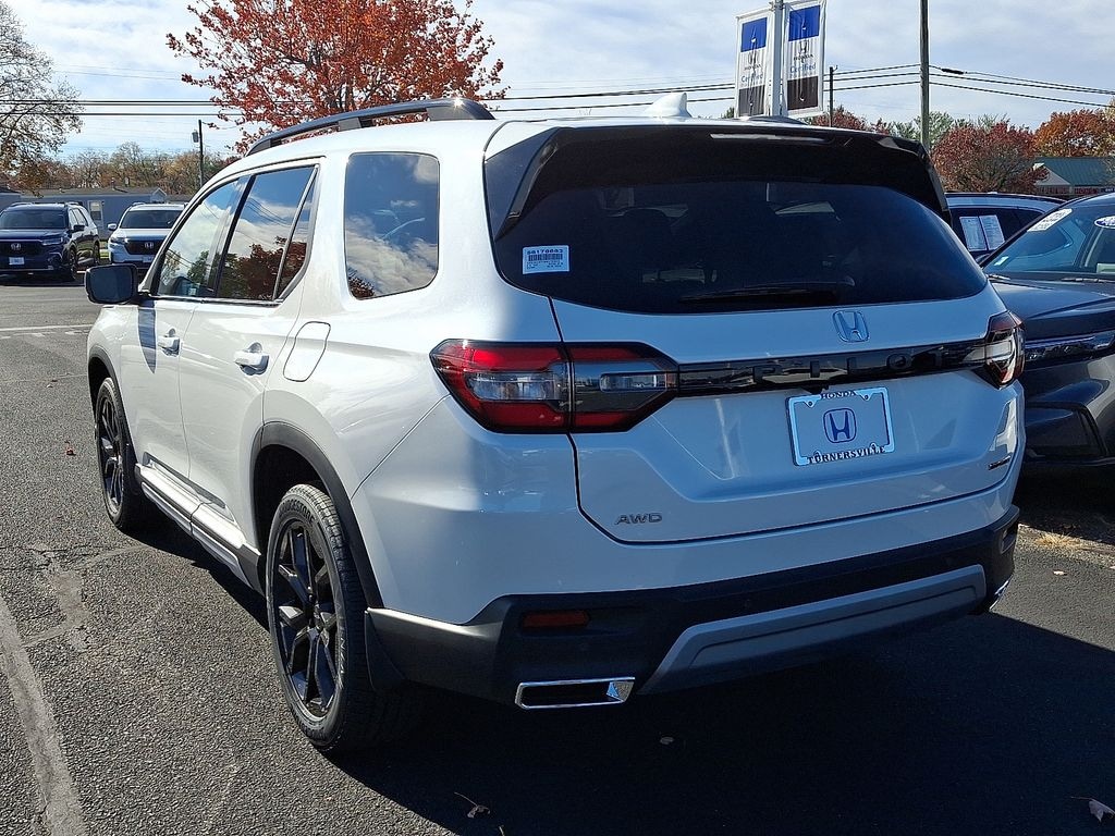 New 2025 Honda Pilot Touring SUV