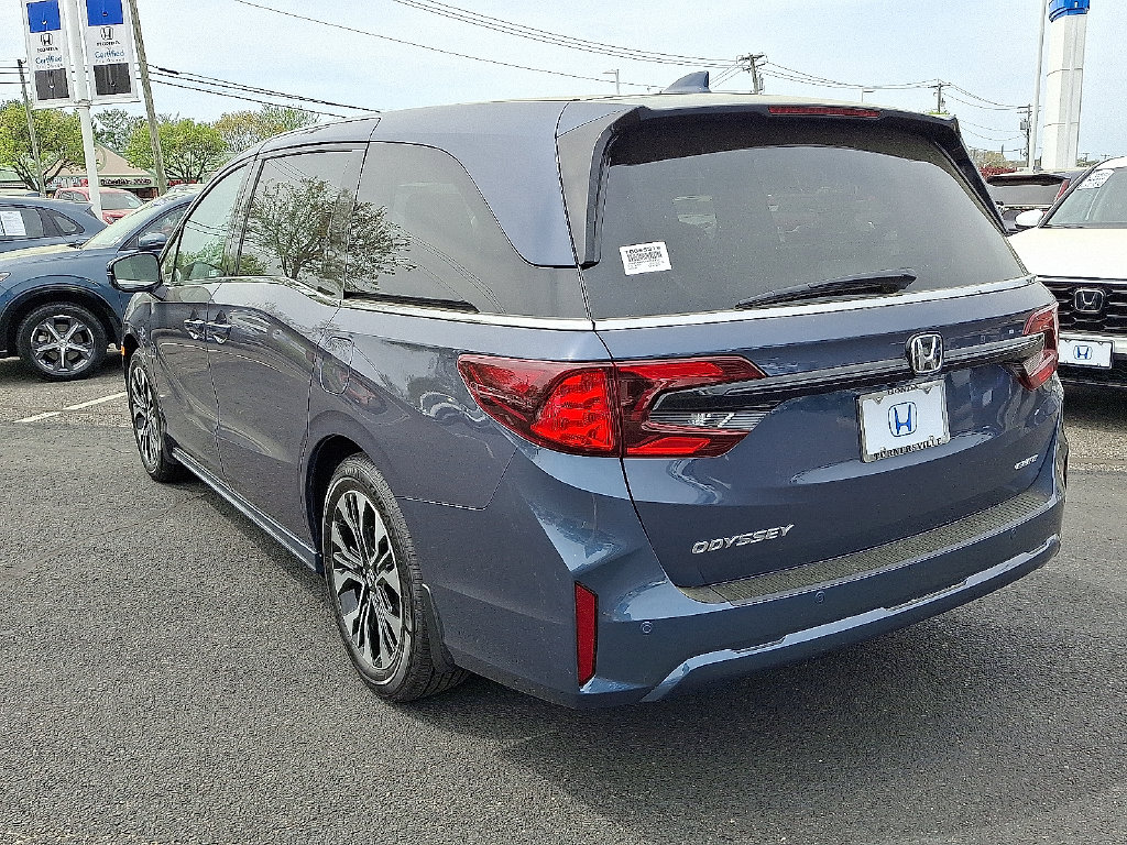New 2027 Honda Odyssey Elite Van Passenger