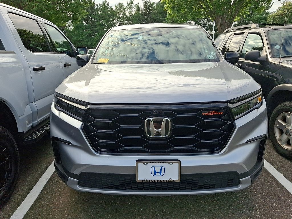 Certified 2025 Honda Pilot TrailSport SUV