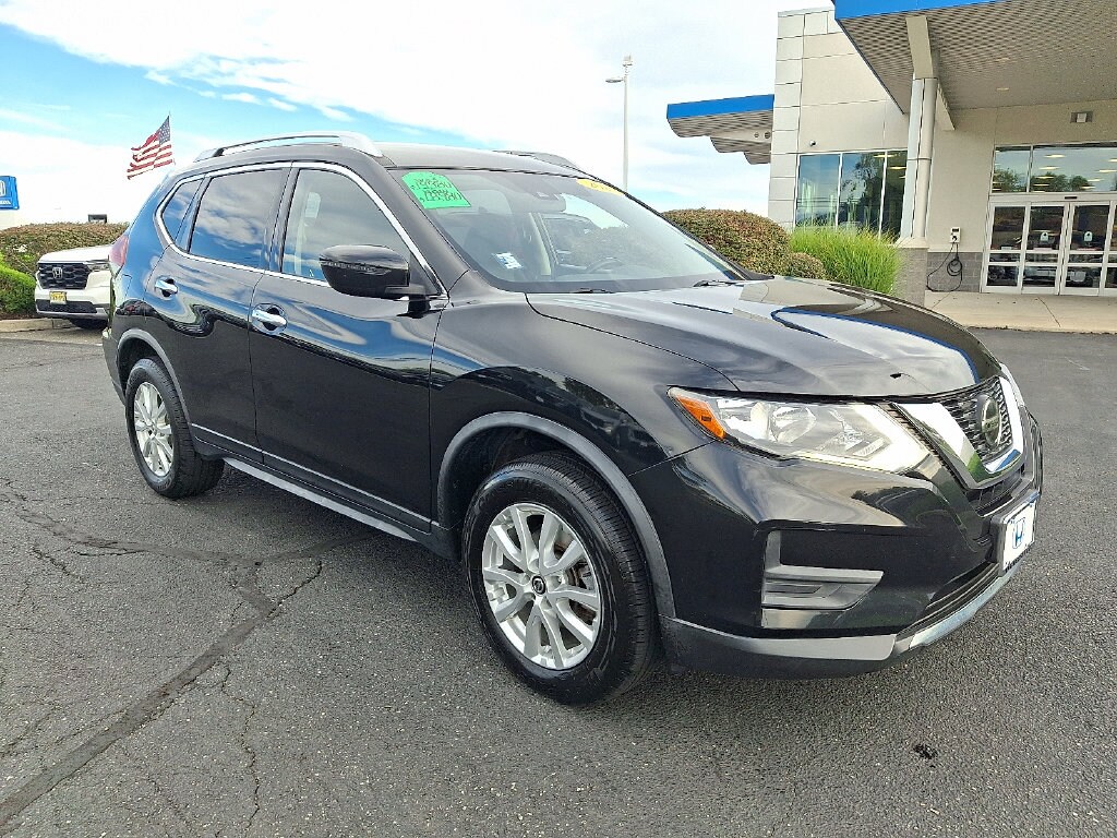 Used 2020 Nissan Rogue SV SUV