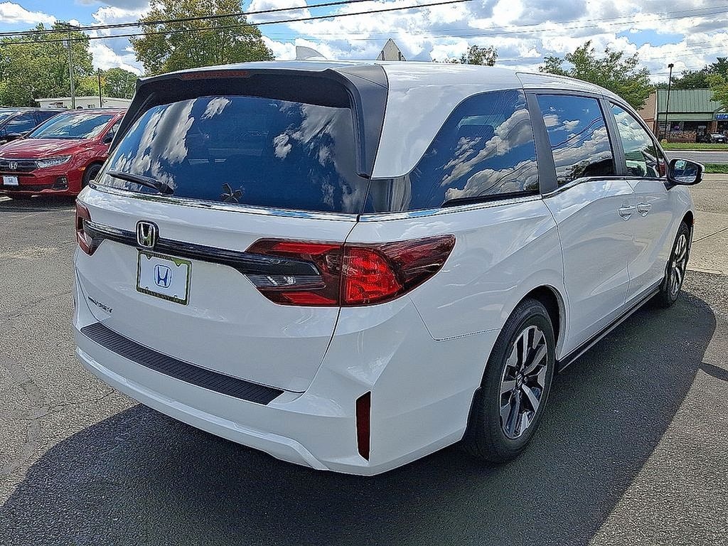 New 2026 Honda Odyssey EX-L Van Passenger