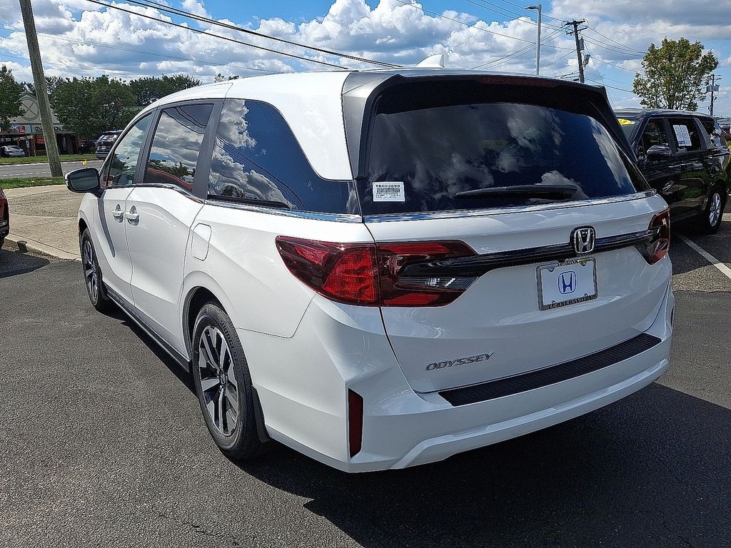 New 2026 Honda Odyssey EX-L Van Passenger