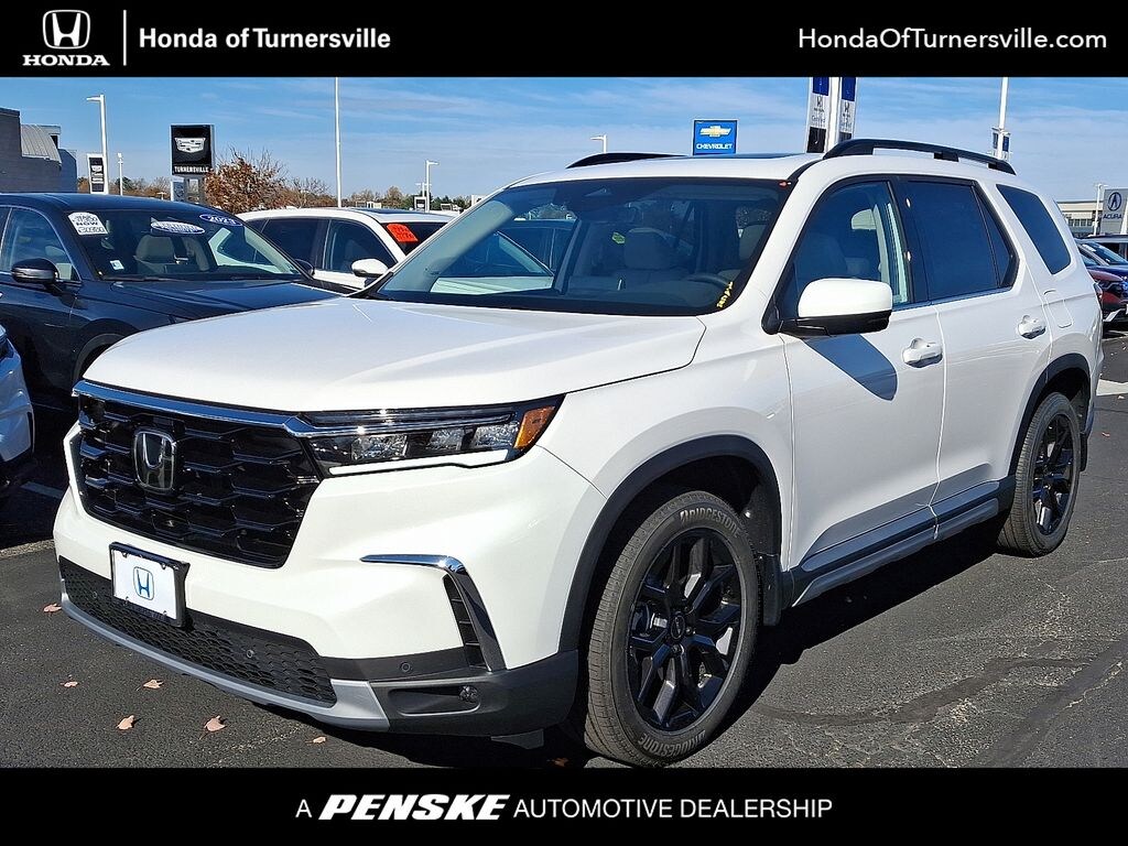 New 2025 Honda Pilot Touring SUV